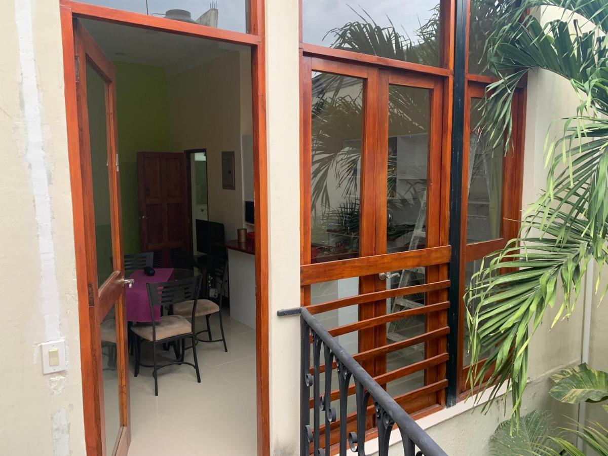 Apartamentos Casa Amarilla Granada Bagian luar foto