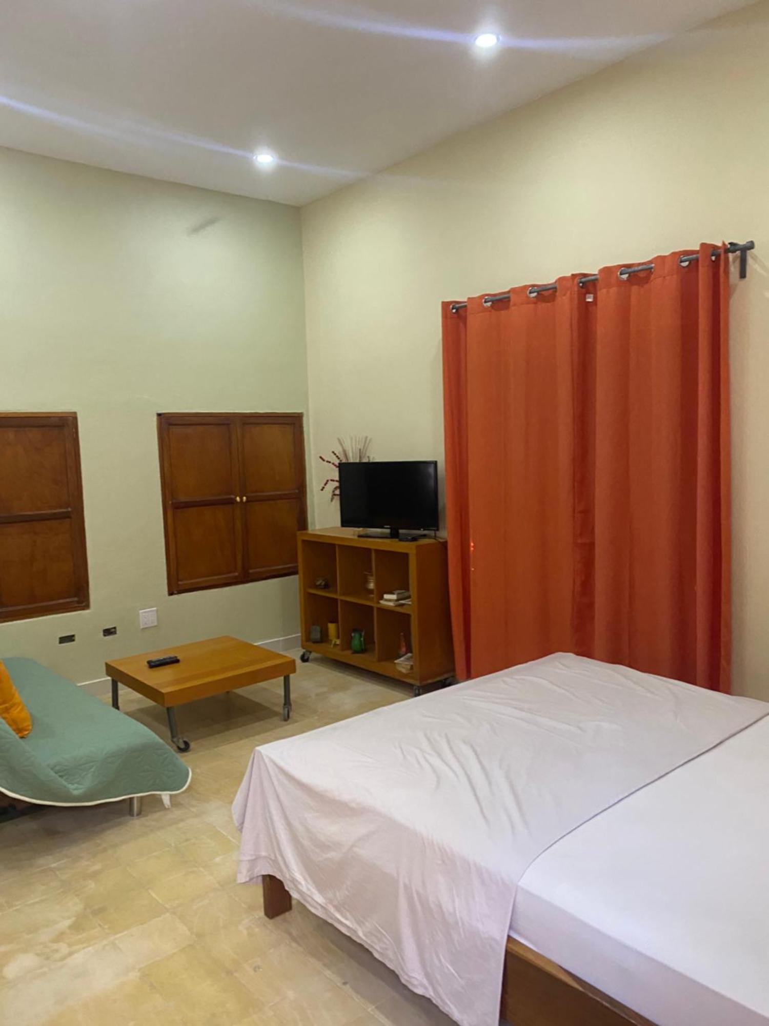 Apartamentos Casa Amarilla Granada Bagian luar foto