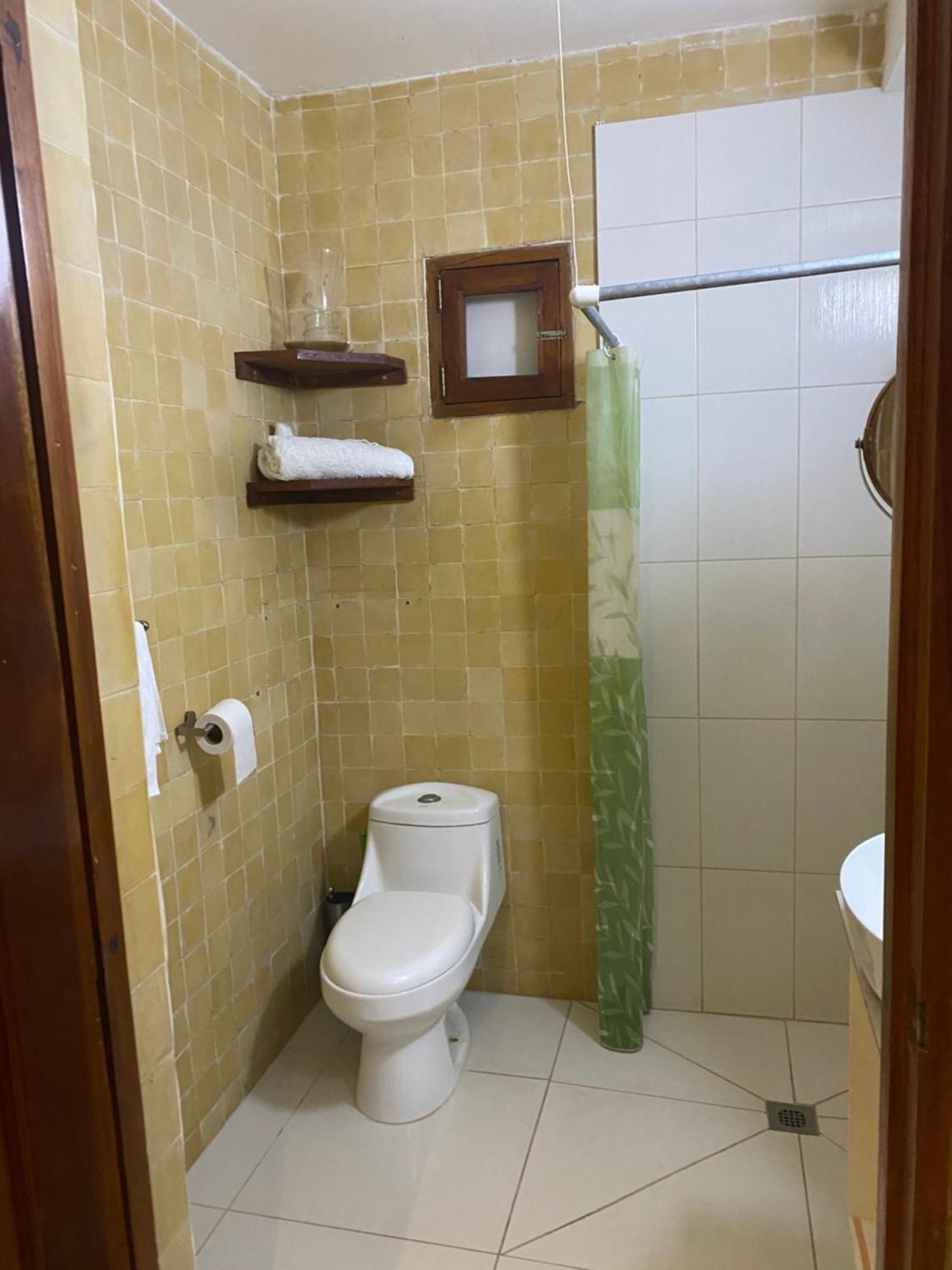 Apartamentos Casa Amarilla Granada Bagian luar foto