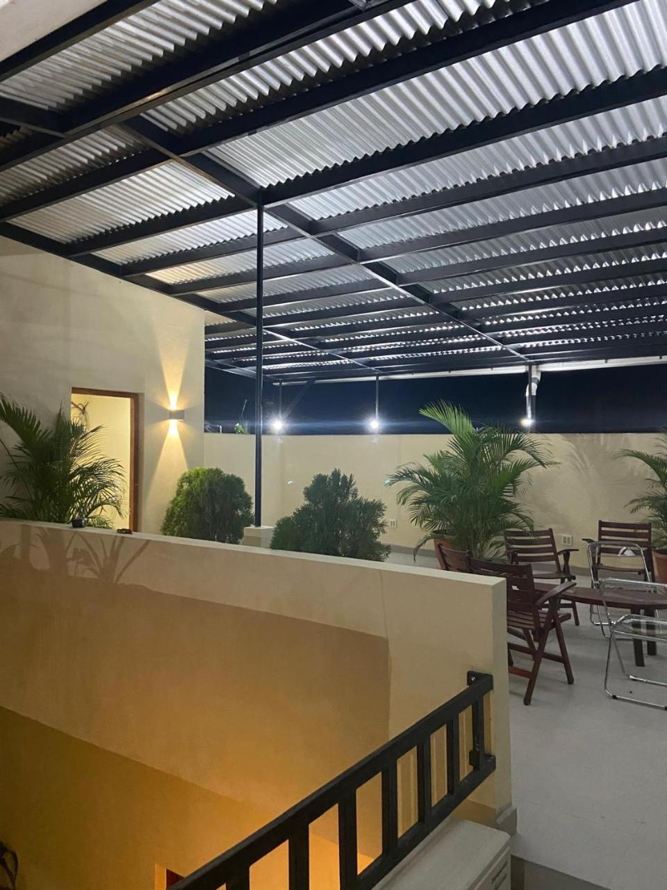 Apartamentos Casa Amarilla Granada Bagian luar foto