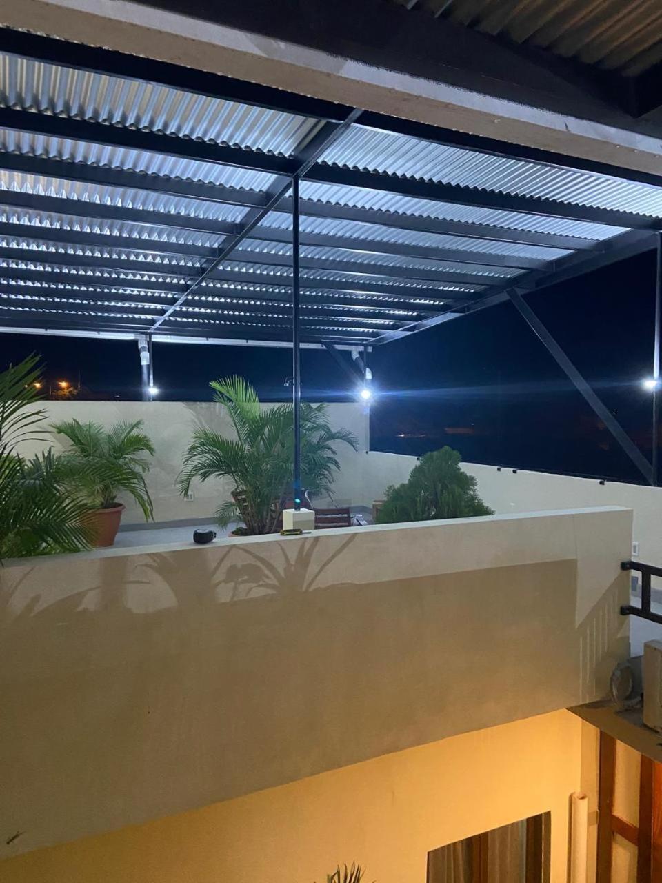 Apartamentos Casa Amarilla Granada Bagian luar foto