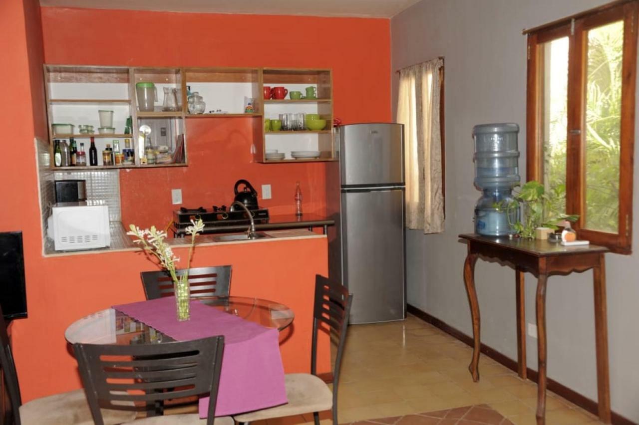 Apartamentos Casa Amarilla Granada Bagian luar foto